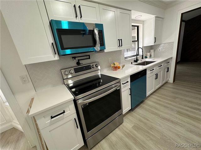 1570 W Datura Lane, Citrus Springs, FL 34434