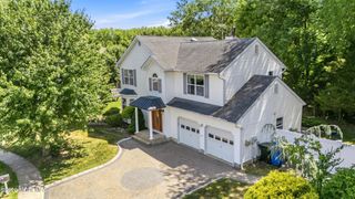 37 Christopher Court, Old Bridge, NJ 08857