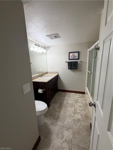 1747 Pebble Beach DR # 207, Fort Myers, FL 33907