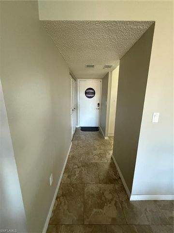 1747 Pebble Beach DR # 207, Fort Myers, FL 33907