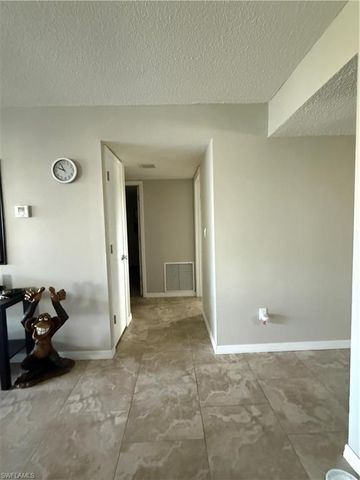 1747 Pebble Beach DR # 207, Fort Myers, FL 33907