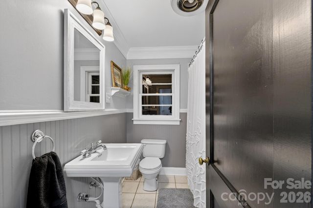 343 Hoyles Creek Road, Dallas, NC 28034