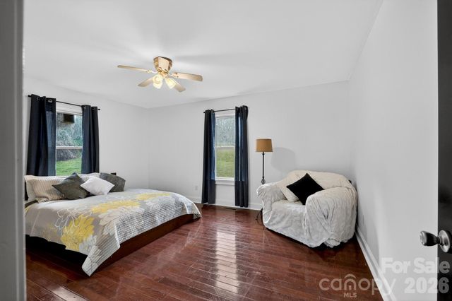 343 Hoyles Creek Road, Dallas, NC 28034