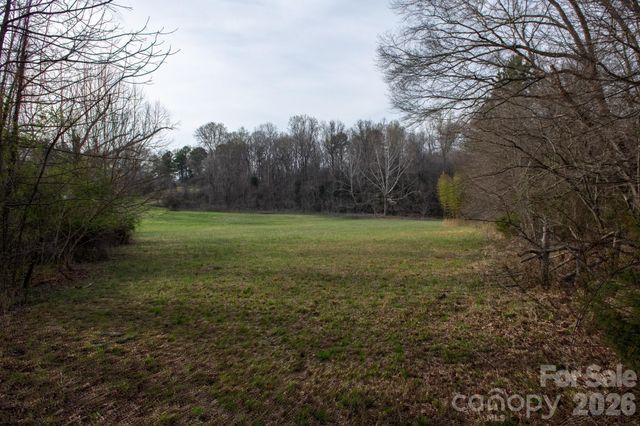343 Hoyles Creek Road, Dallas, NC 28034