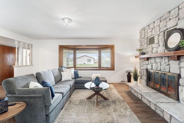 2108 25th AVENUE, Kenosha, WI 53140