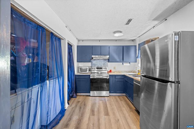 215 DICE ST, Charlottesville, VA 22902