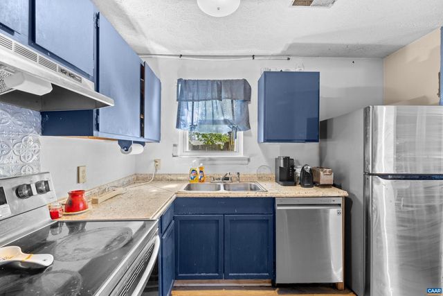 215 DICE ST, Charlottesville, VA 22902