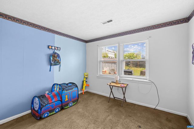 215 DICE ST, Charlottesville, VA 22902