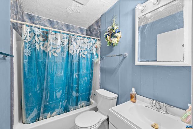 215 DICE ST, Charlottesville, VA 22902