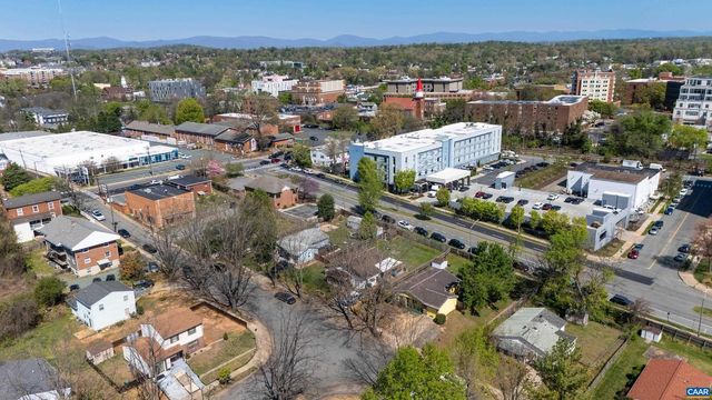 215 DICE ST, Charlottesville, VA 22902