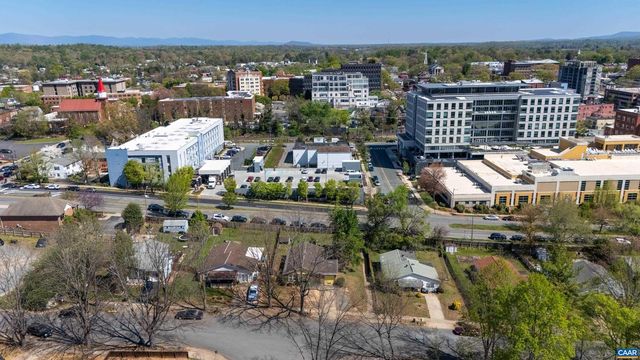 215 DICE ST, Charlottesville, VA 22902