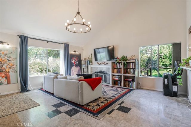 12545 Chanute, Pacoima, CA 91331