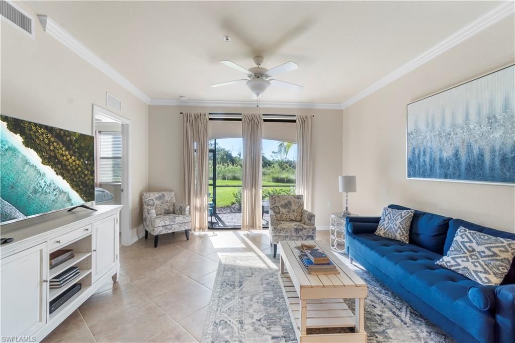 9815 Giaveno CT 1215, NAPLES, FL 34113 — photo 2