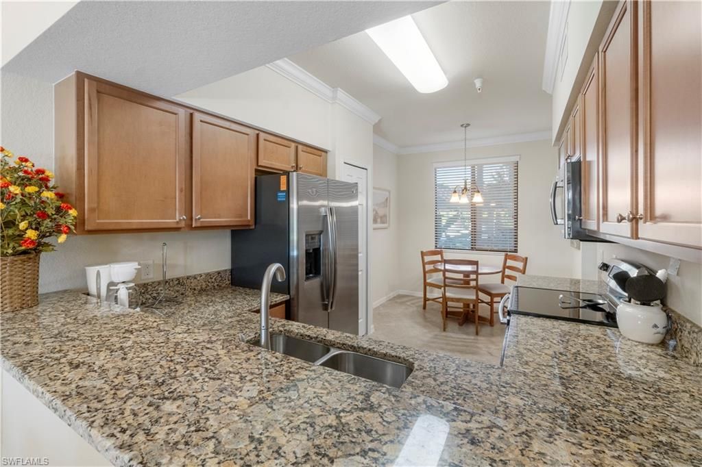 9815 Giaveno CT 1215, NAPLES, FL 34113 — photo 4