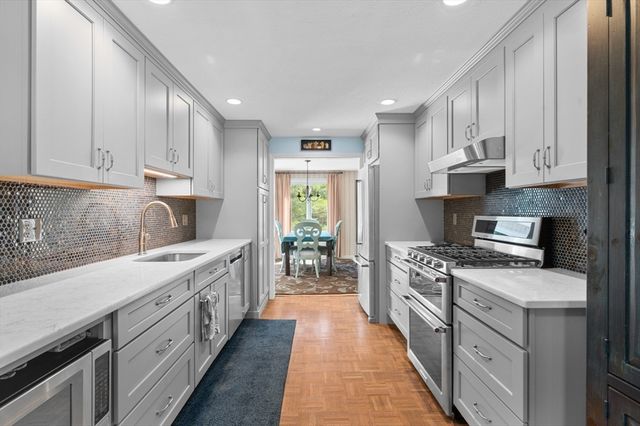 98 Village Post Road 98, Danvers, MA 01923