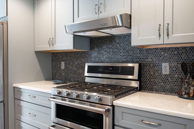 98 Village Post Road 98, Danvers, MA 01923