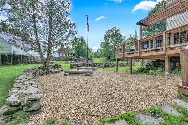 34 Ruggles Hill Rd, Hardwick, MA 01037
