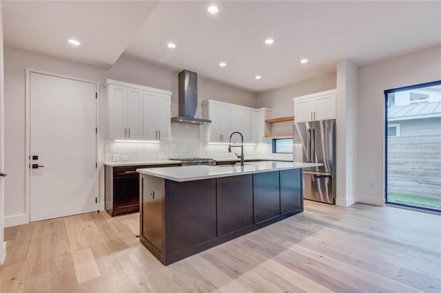 311-1 Havana ST, Austin, TX 78704