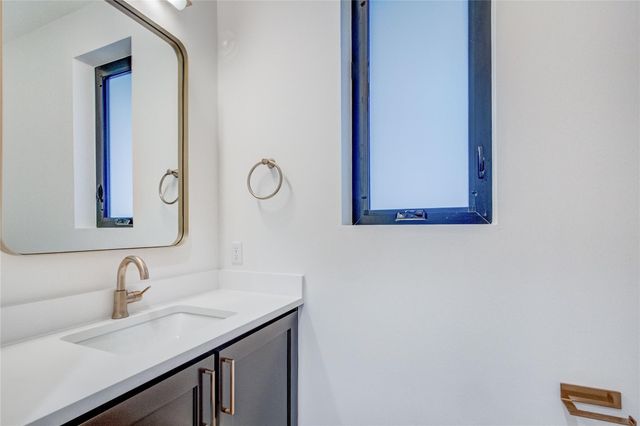 311-1 Havana ST, Austin, TX 78704