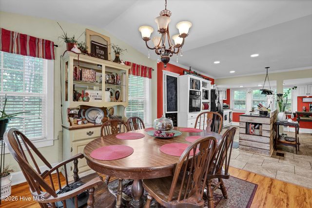 3698 Nc Highway 53 E, Burgaw, NC 28425