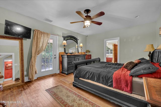 3698 Nc Highway 53 E, Burgaw, NC 28425