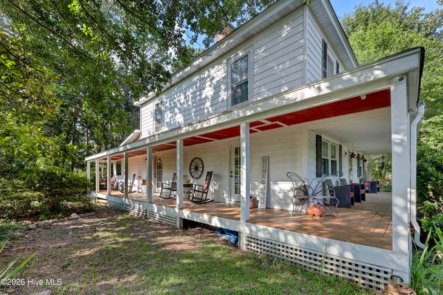 3698 Nc Highway 53 E, Burgaw, NC 28425