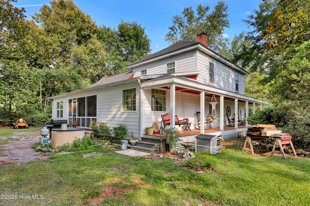 3698 Nc Highway 53 E, Burgaw, NC 28425