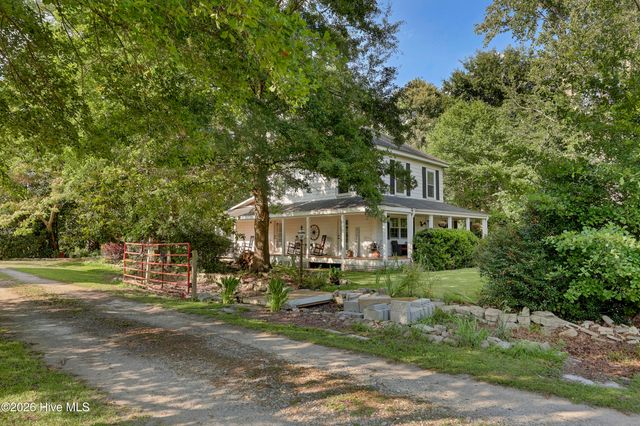 3698 Nc Highway 53 E, Burgaw, NC 28425