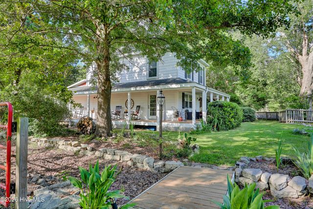 3698 Nc Highway 53 E, Burgaw, NC 28425