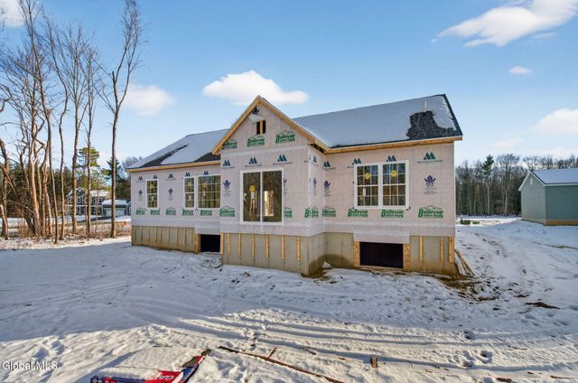 16 Mackenna Court, Ballston, NY 12019