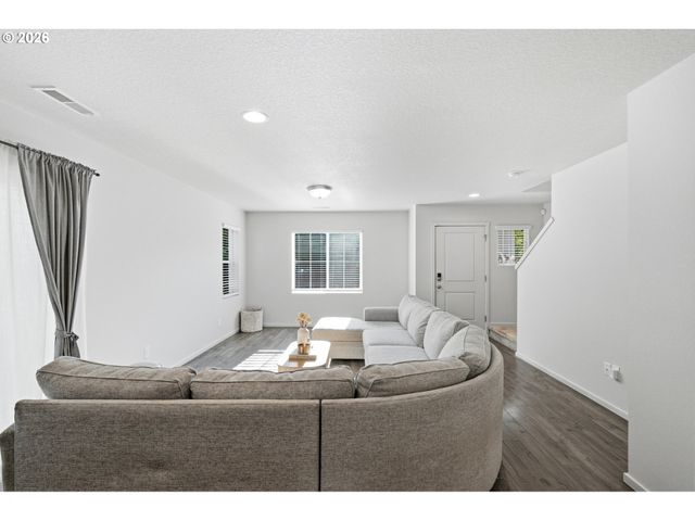 619 Ne 137TH Ave, Vancouver, WA 98684