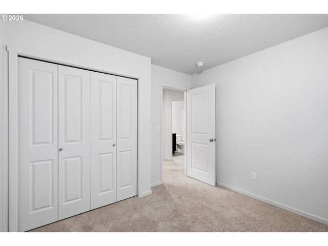 619 Ne 137TH Ave, Vancouver, WA 98684