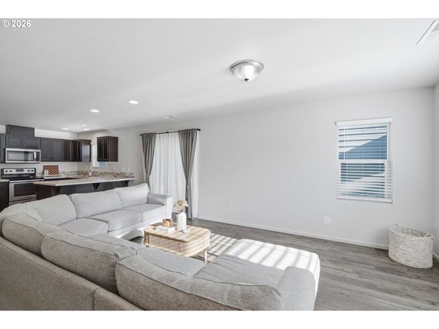 619 Ne 137TH Ave, Vancouver, WA 98684