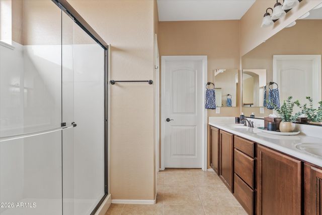 8641 E IVY Street, Mesa, AZ 85207