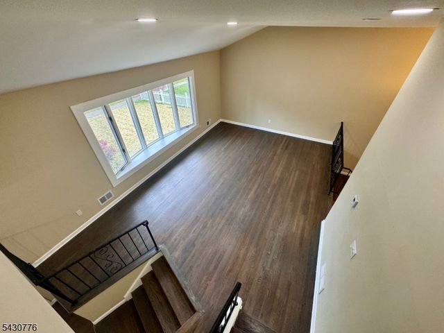110 Murdock St, Woodbridge Twp., NJ 08863