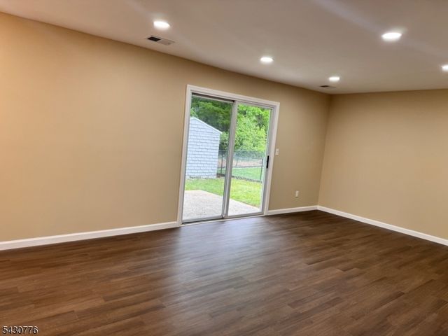 110 Murdock St, Woodbridge Twp., NJ 08863