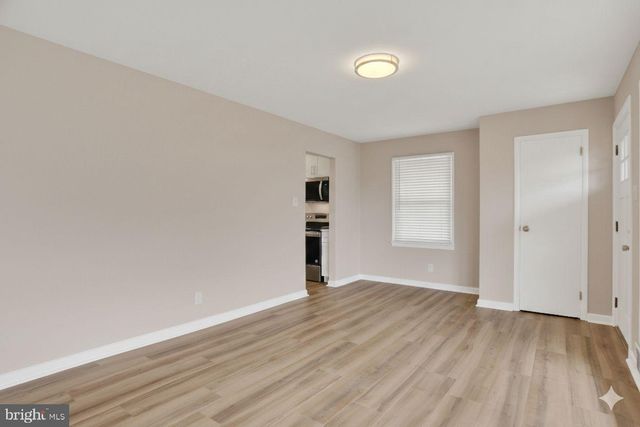 16 ESSEX RD, Camp Hill, PA 17011