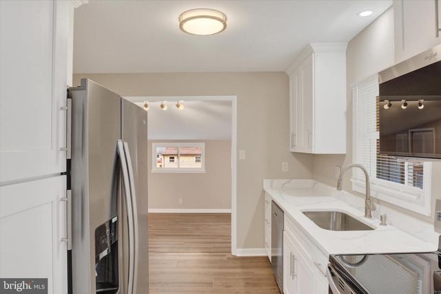 16 ESSEX RD, Camp Hill, PA 17011