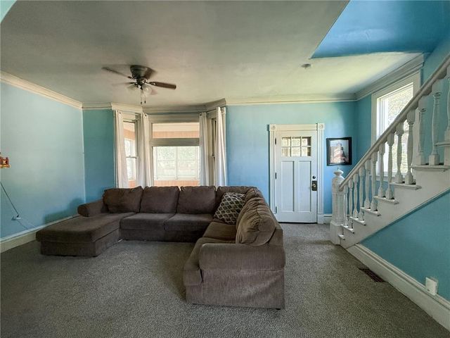 989 Conway Street, Saint Paul, MN 55106