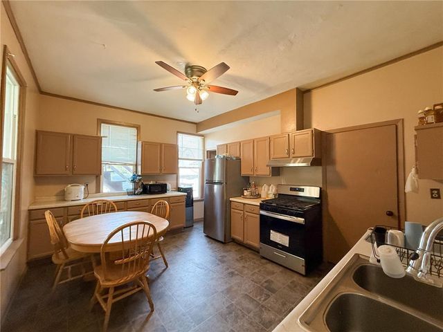989 Conway Street, Saint Paul, MN 55106