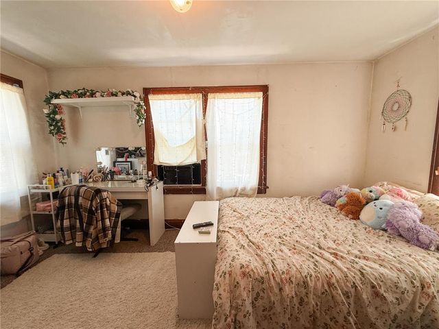 989 Conway Street, Saint Paul, MN 55106