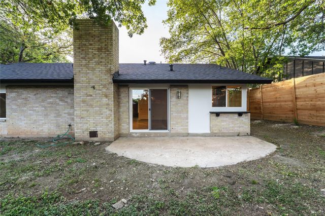 9403 Hunters TRCE E, Austin, TX 78758
