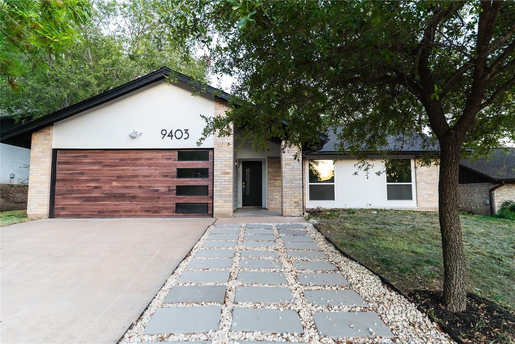 9403 Hunters TRCE E, Austin, TX 78758