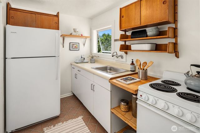 333 16th Avenue, Seattle, WA 98122