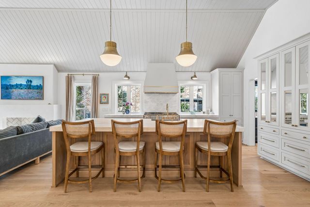 1020 S Shem Drive, Mount Pleasant, SC 29464