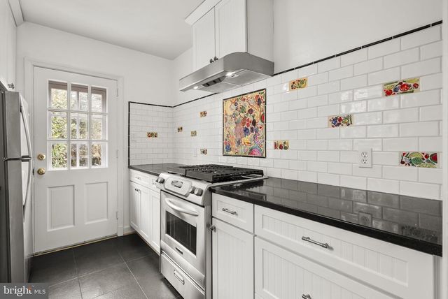 414 HILLMOOR DR, Silver Spring, MD 20901