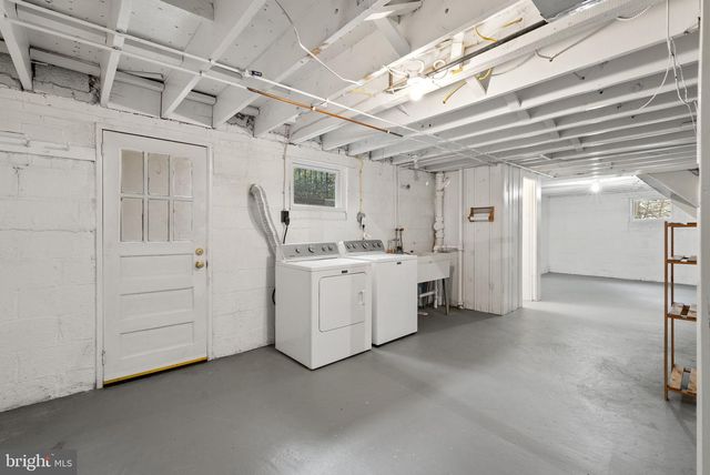 414 HILLMOOR DR, Silver Spring, MD 20901