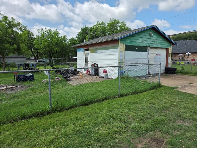 3700 S Main Street, Fort Worth, TX 76110