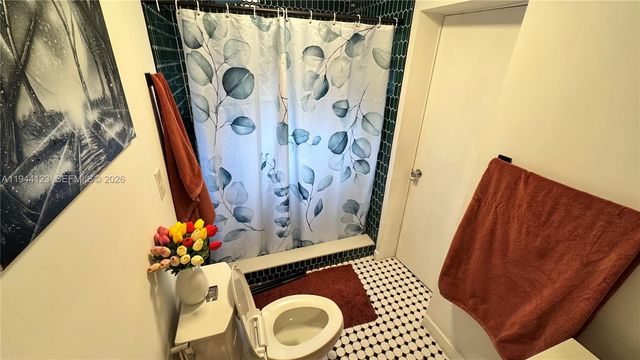 6238 Hayes St 1, Hollywood, FL 33024