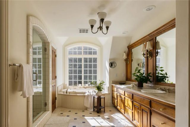 29223 Pigeon Hawk, Lake Arrowhead, CA 92352